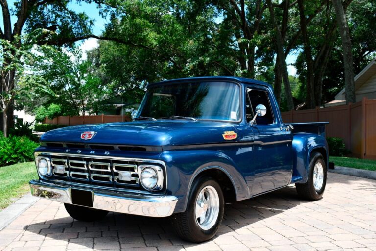 1963 Ford F100 2-Door Pickup